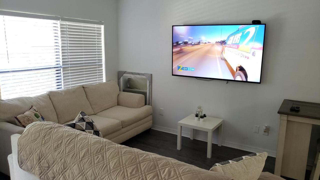Discover Luxury Condo Steps Away From Celebration Pointe And I-75! Γκέινσβιλ Εξωτερικό φωτογραφία