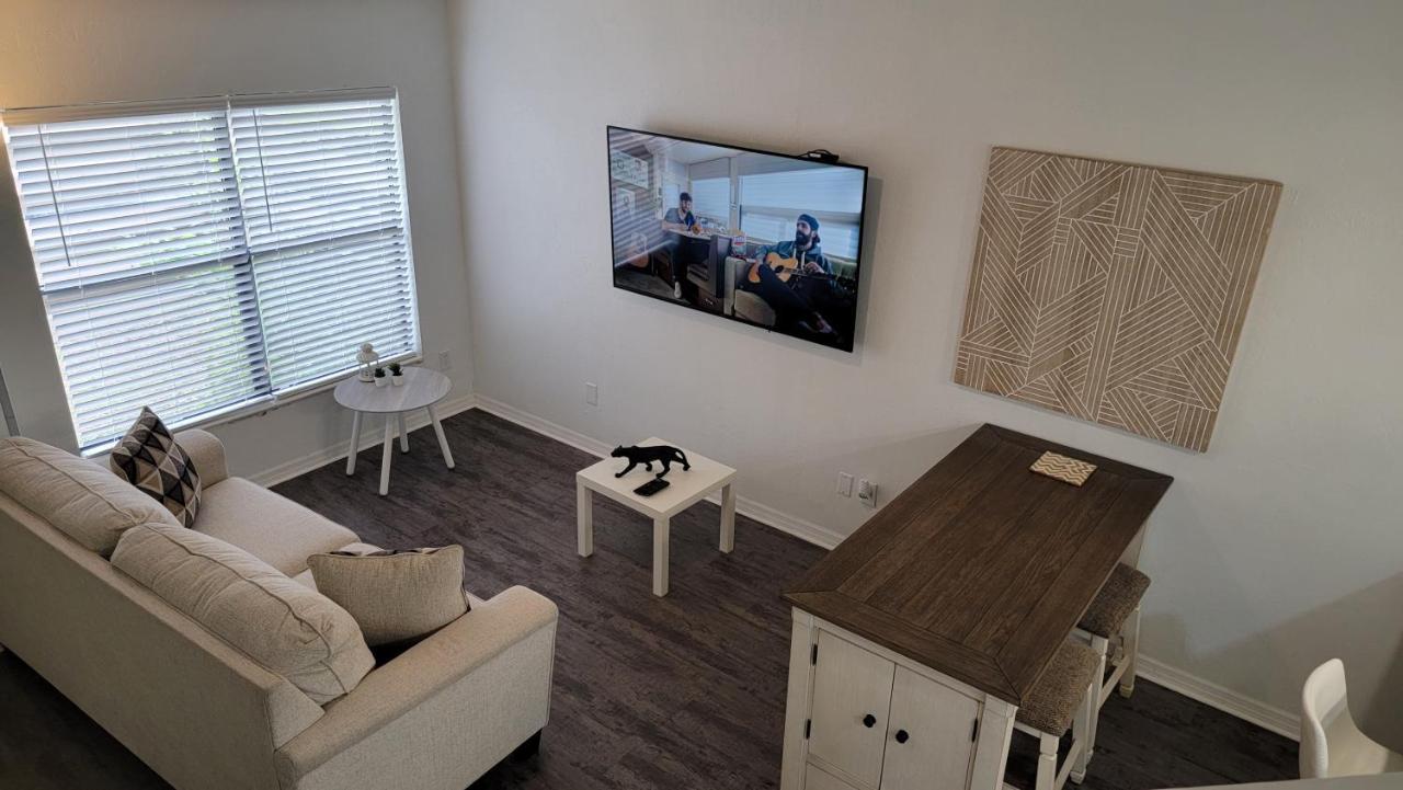 Discover Luxury Condo Steps Away From Celebration Pointe And I-75! Γκέινσβιλ Εξωτερικό φωτογραφία